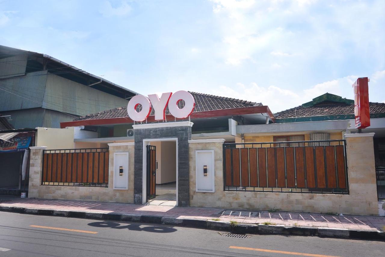 Hotel Super Oyo 1046 Omah Pathok Jogyakarta Zewnętrze zdjęcie