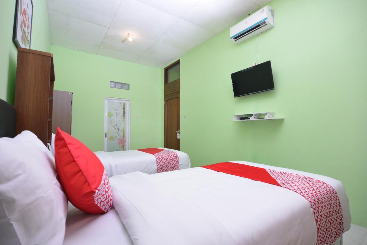 Hotel Super Oyo 1046 Omah Pathok Jogyakarta Zewnętrze zdjęcie