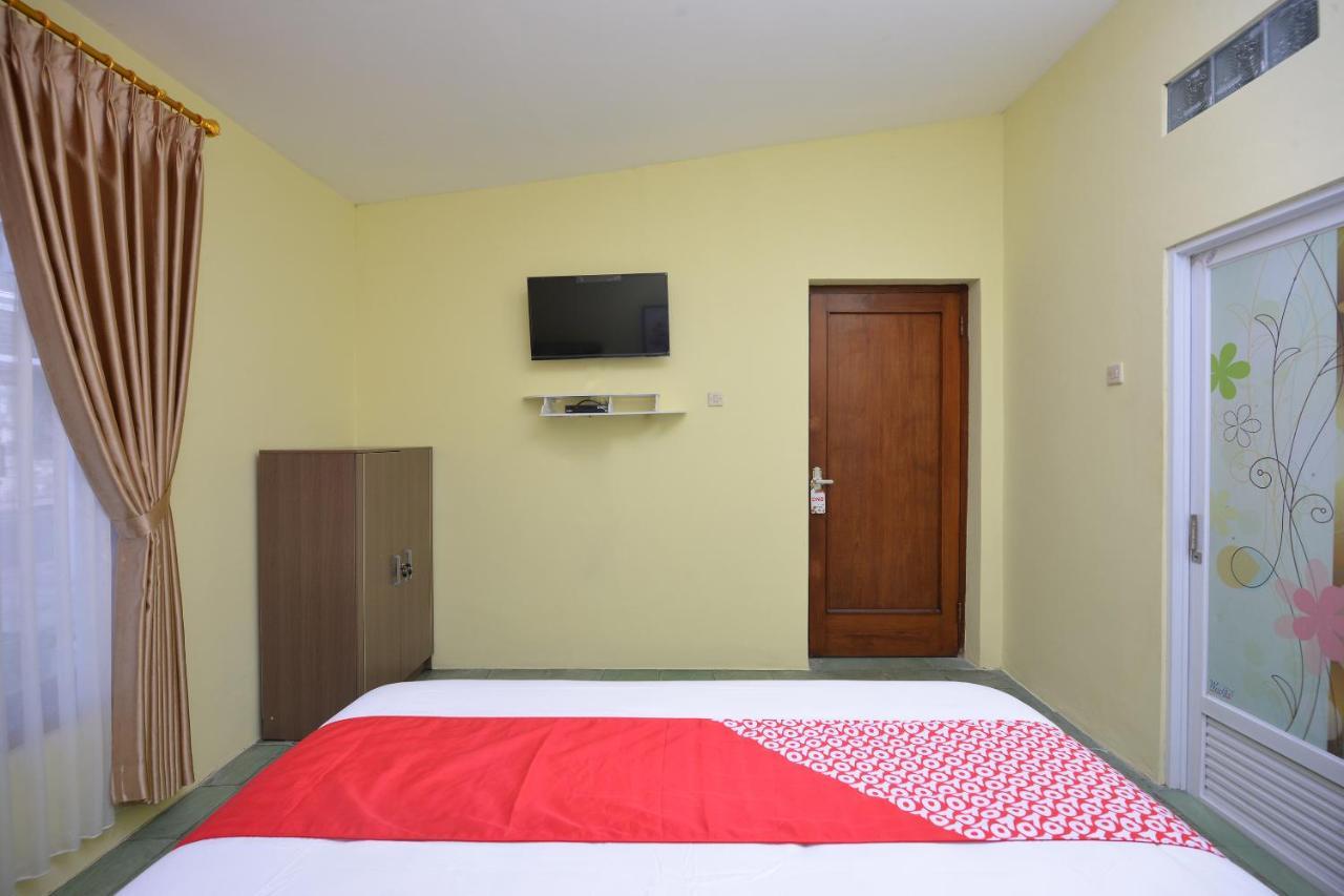Hotel Super Oyo 1046 Omah Pathok Jogyakarta Zewnętrze zdjęcie