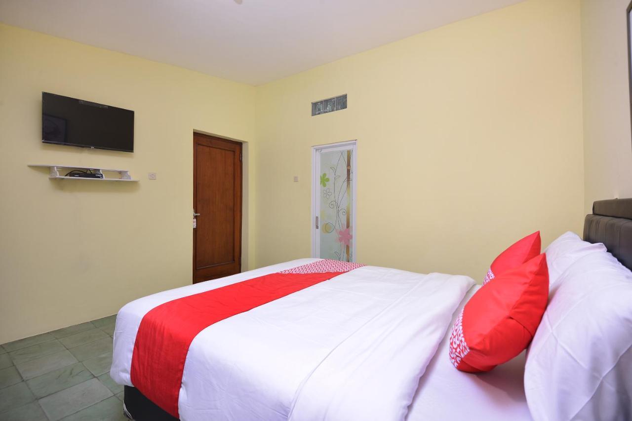 Hotel Super Oyo 1046 Omah Pathok Jogyakarta Zewnętrze zdjęcie
