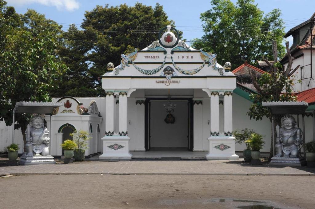 Hotel Super Oyo 1046 Omah Pathok Jogyakarta Zewnętrze zdjęcie
