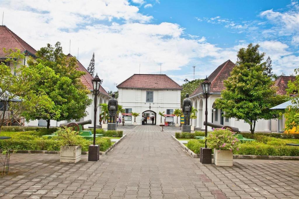 Hotel Super Oyo 1046 Omah Pathok Jogyakarta Zewnętrze zdjęcie
