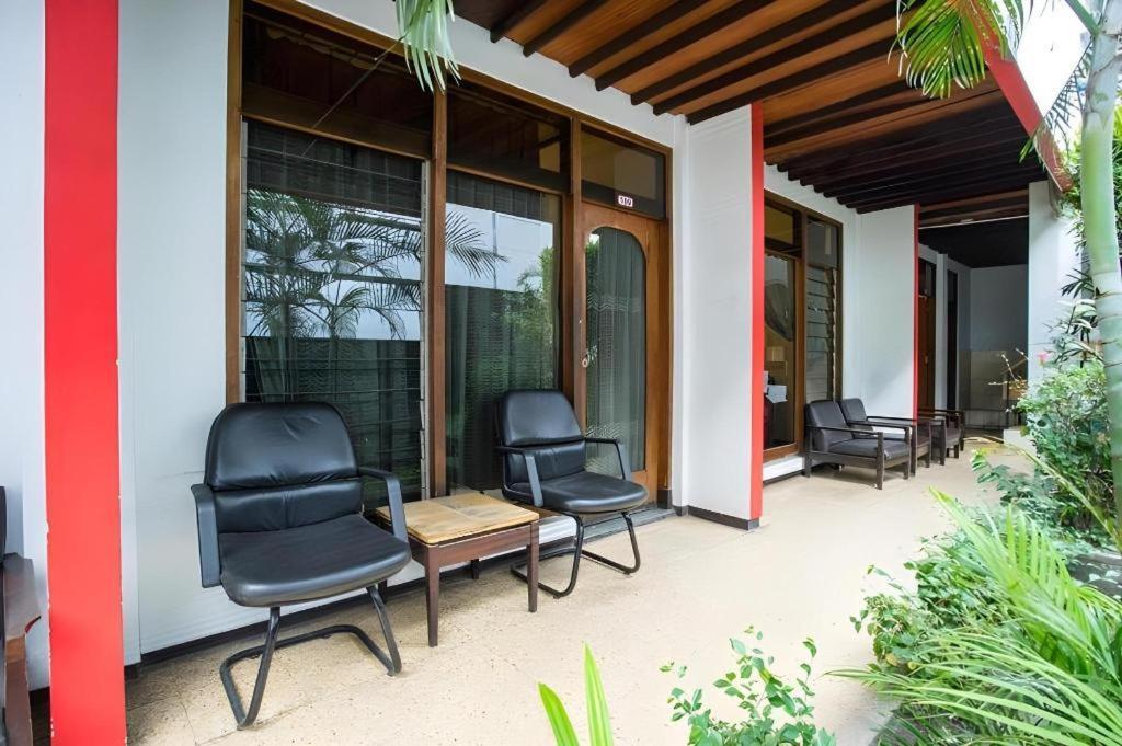 Hotel Super Oyo 1046 Omah Pathok Jogyakarta Zewnętrze zdjęcie