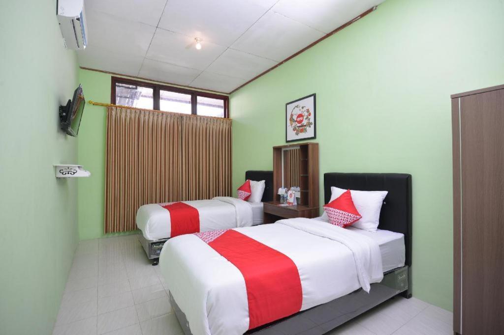 Hotel Super Oyo 1046 Omah Pathok Jogyakarta Zewnętrze zdjęcie